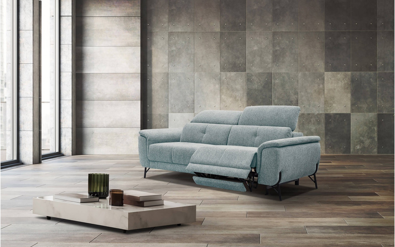 Canapé droit 3 places avec un relax électrique à côté droit AVENA