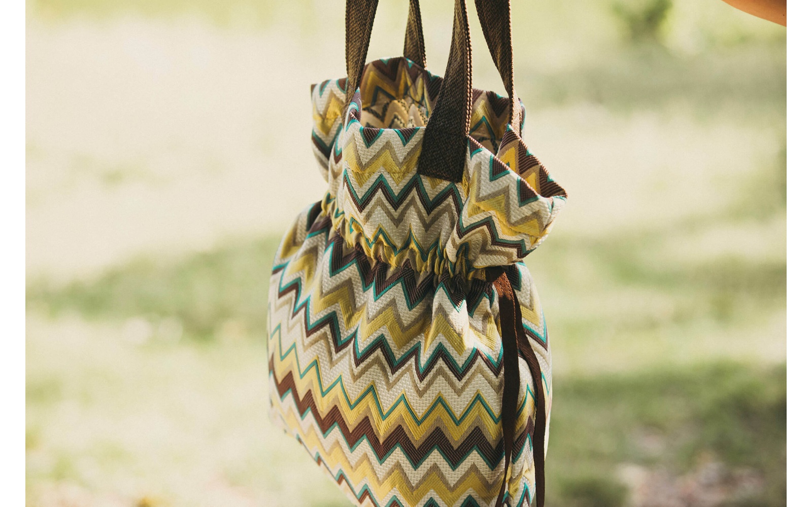 Sac cabas à fermeture par cordon en tissu à motifs EMMA